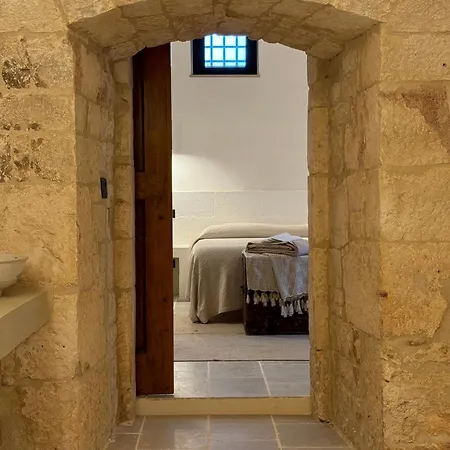 לינה וארוחת בוקר Masseria Ramasian 4*