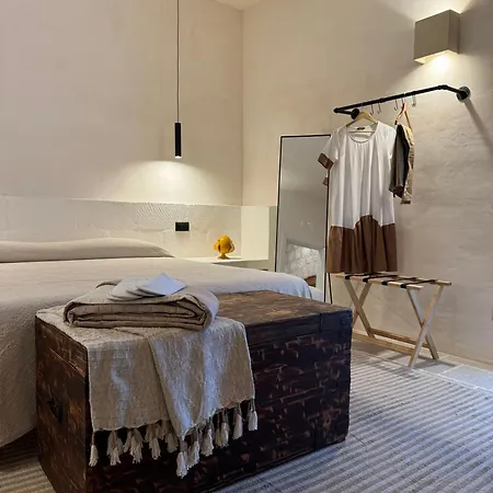 לינה וארוחת בוקר Masseria Ramasian 4*